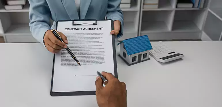 Why Sell Your Wholesale Assignment Contract to Us in Aurora, CO?